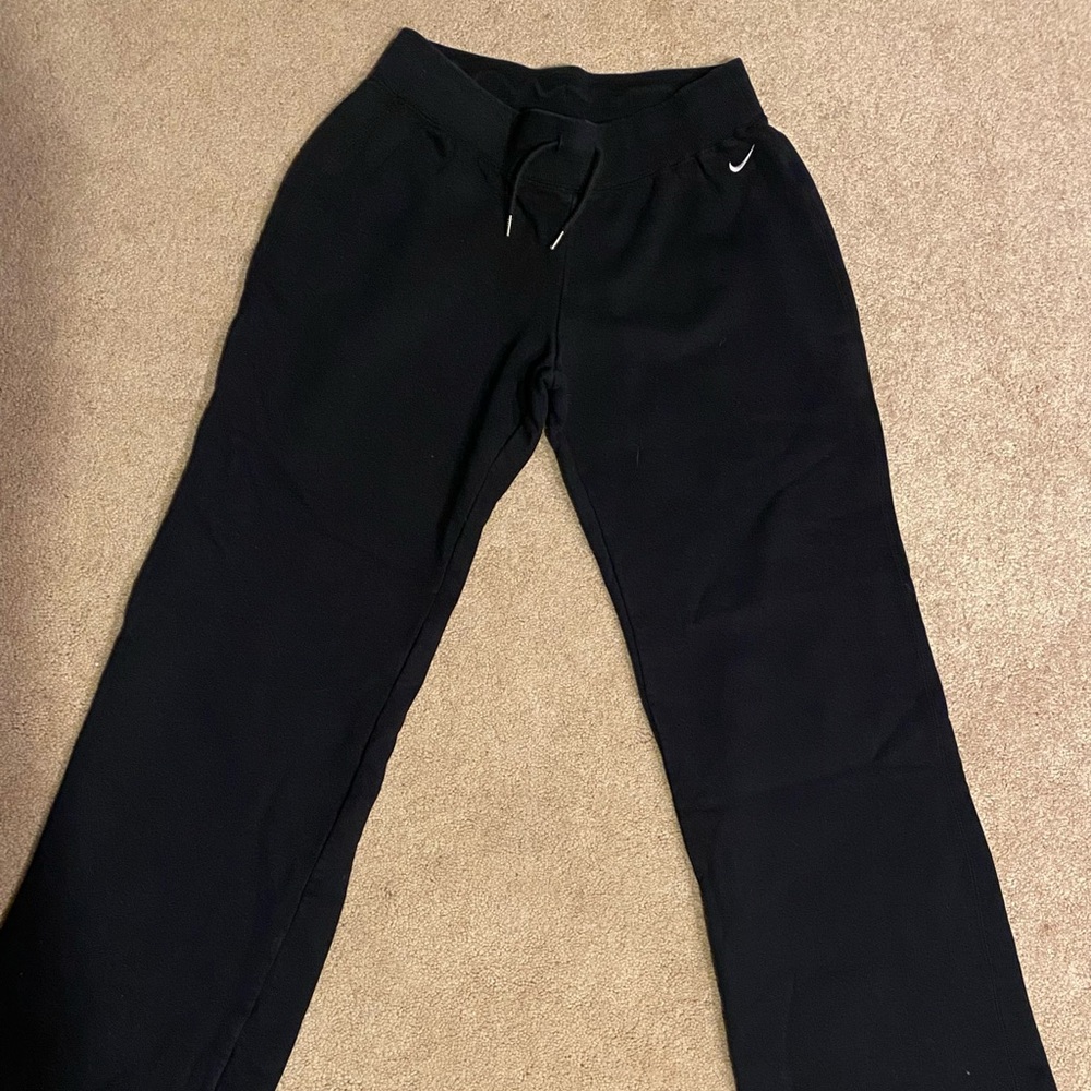 Nike Womens Full length Old school joggers Size L